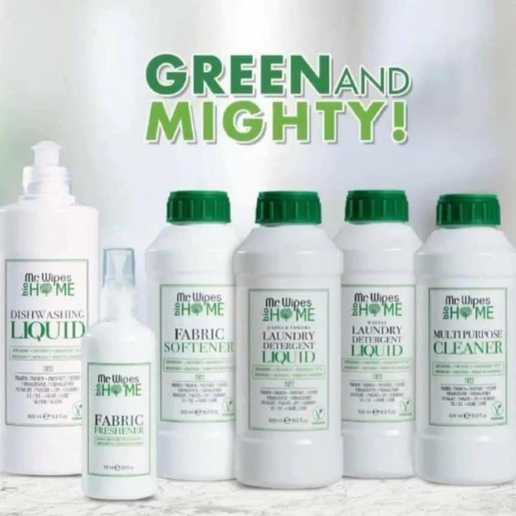 Family clothing and great Farmasi items - Picture 3 of 3